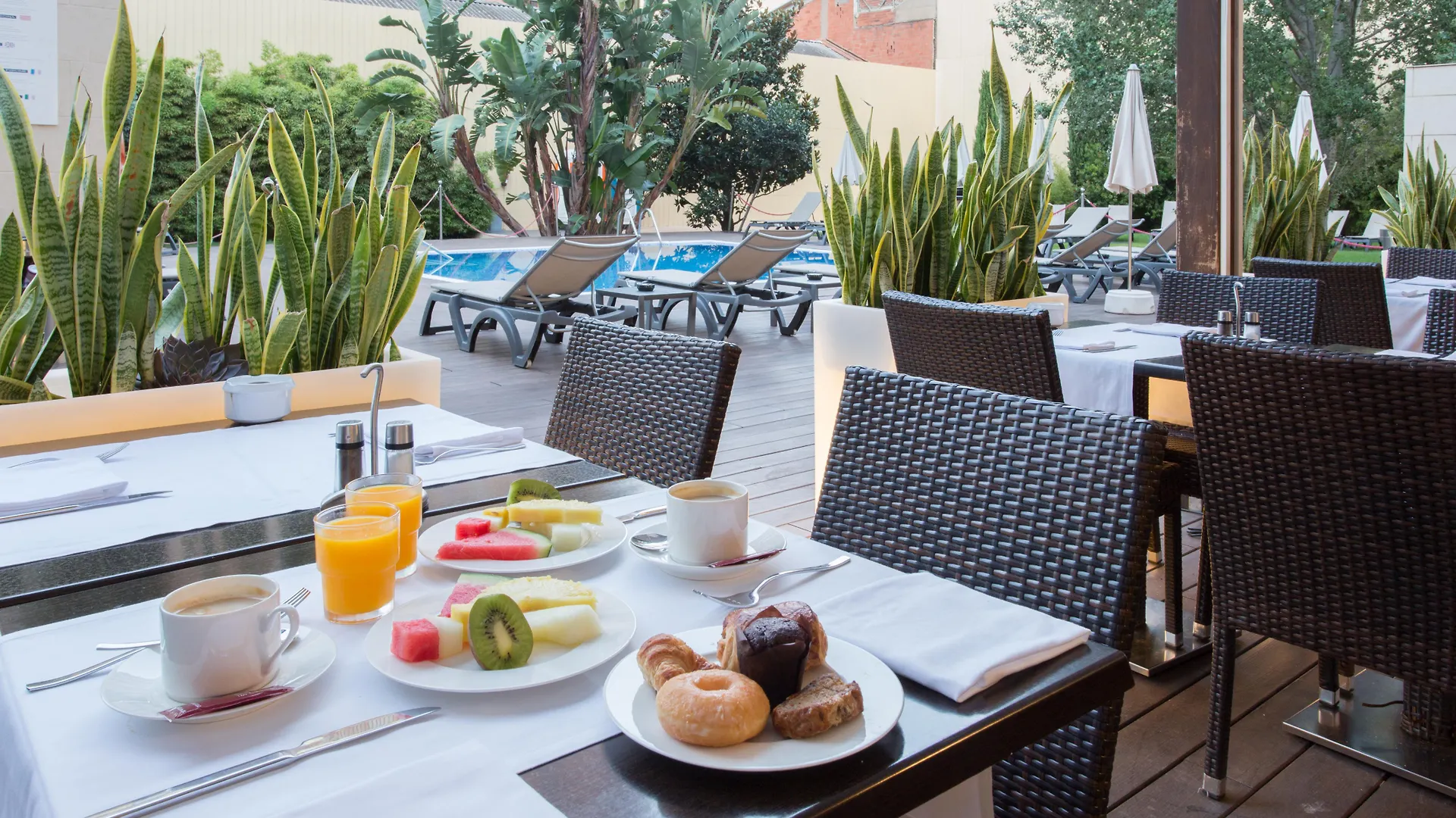 Hotel & Spa Villa Olimpica Suites Barcelona 4*,