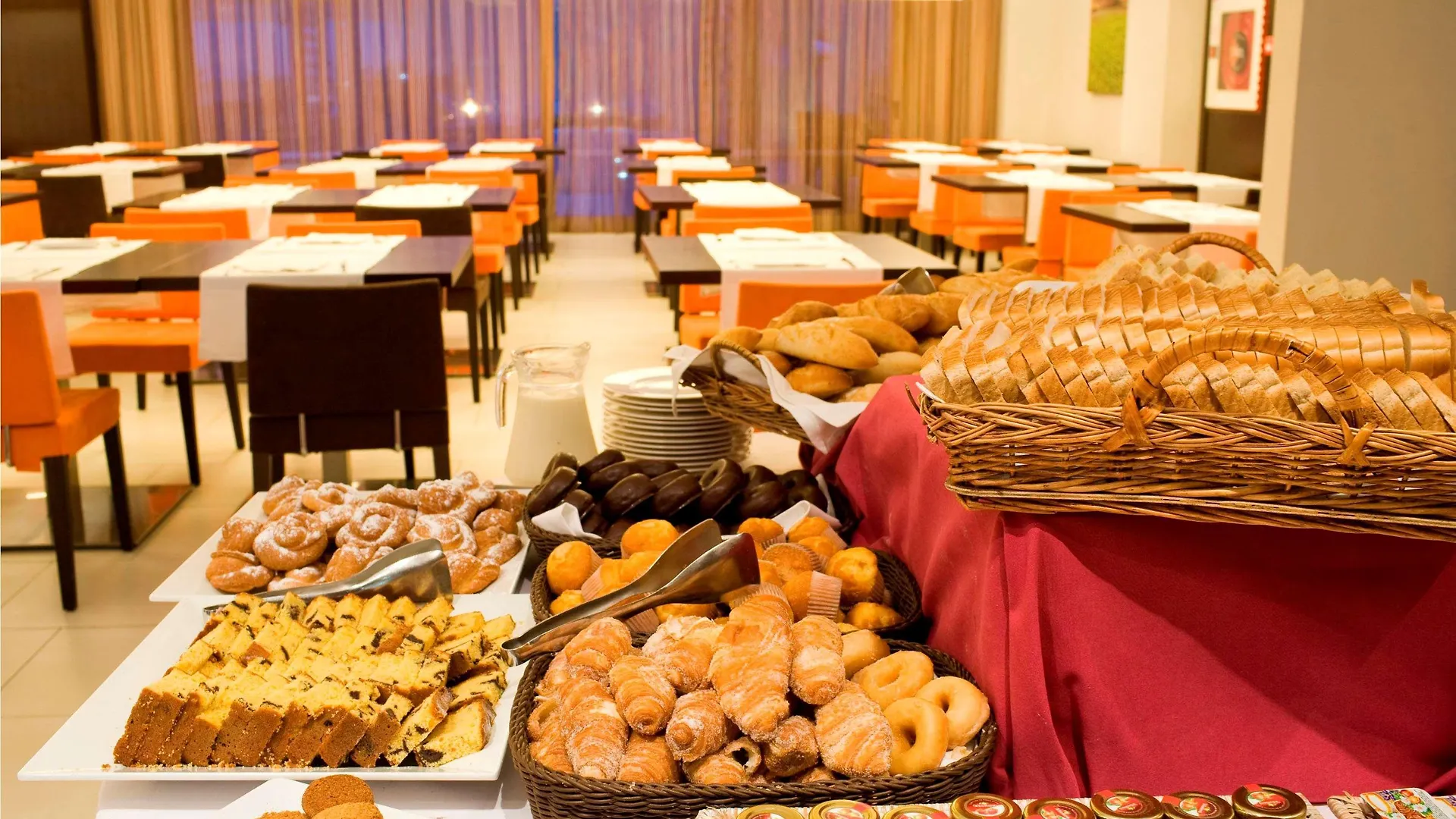 Hotel & Spa Villa Olimpica Suites Barcelona 4*,  Spanien